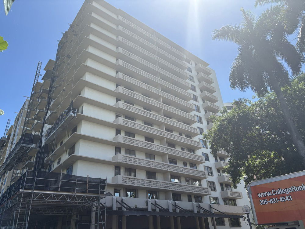 The Plaza  main photo